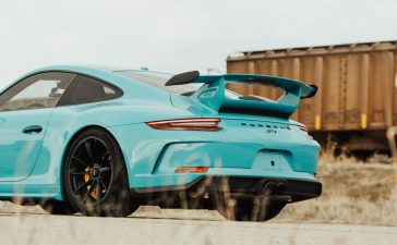 invest in porsche
